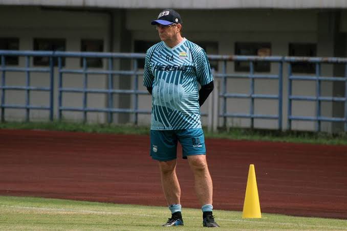 persib robert alberts maung bandung id