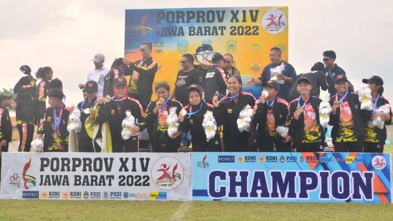 Kabupaten Sukabumi Sabet Emas Sepakbola Putri Porprov XIV Jawa Barat 2022